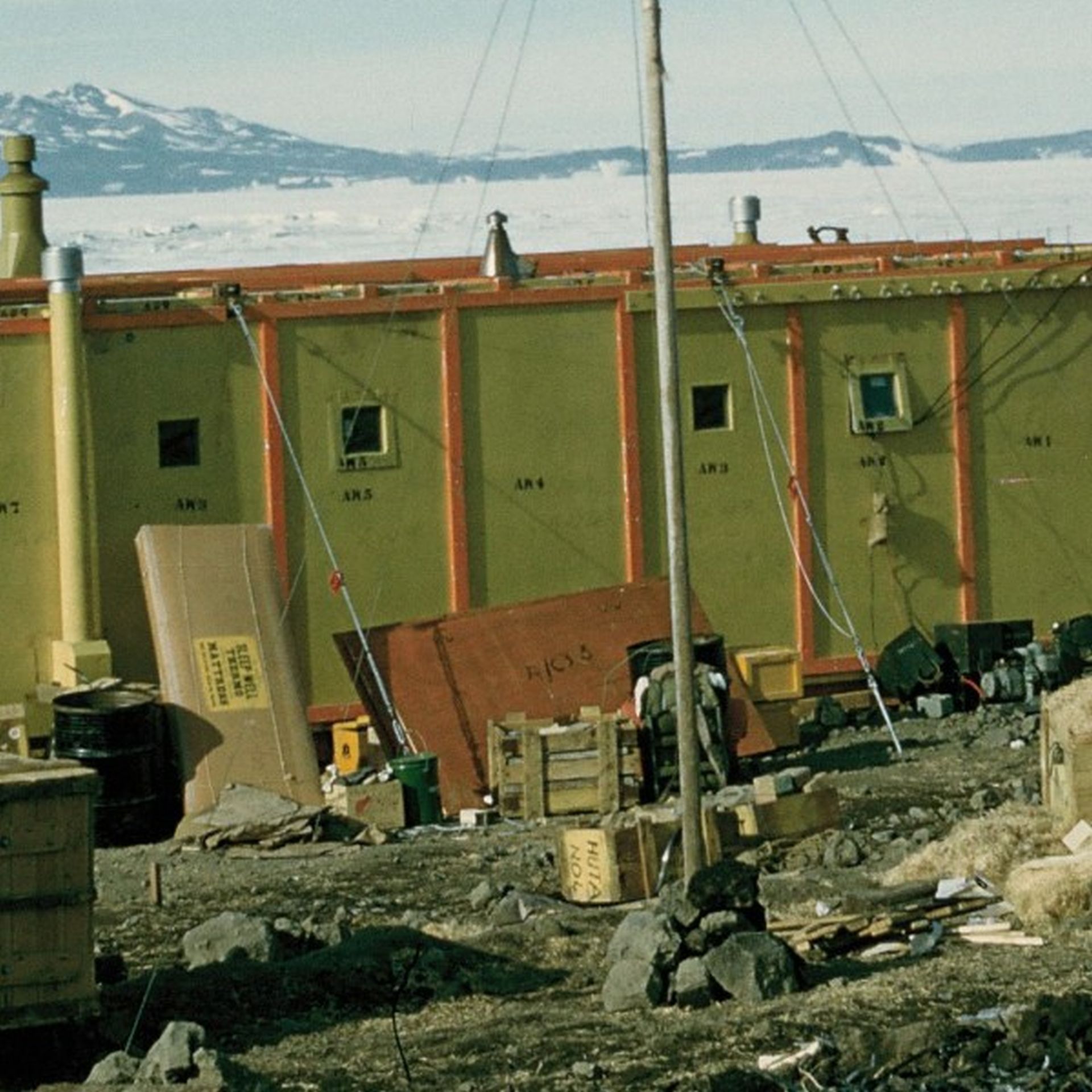 Mess hut