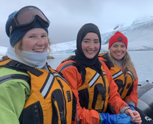 Ihlara, Sadra and Laurette exploring