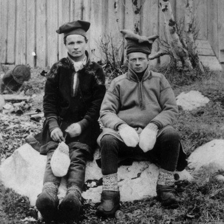 #OnThisDay in 1877, Norwegian polar explorer and dog sled driver Per John Savio was born at Sør-Varanger, Norway. He was a member of the British Antarctic 'Southern Cross' Expedition 1898-1900 led by Carsten Borchgrevink.

Despite being one of the youngest members of the 'Southern Cross', Savio along with Ole Must, were the most experienced in extreme cold climates and brought with them traditional Sami survival skills that had been developed over generations. Their job was to care for and train the dogs, and their skill in handling these half-wild animals was key to the expedition's survival.

The 'Southern Cross' arrived at Cape Adare 17 February 1899 whereby Savio and Must were sent ashore first, along with the 75 dogs. They became the first people to spend a night on the Antarctic Continent. Savio was also part of the sled team that was the first to travel on the Ross Ice Shelf, reaching a new Farthest South record of 78° 50′S.

Antarctic Heritage Trust is proud to care for Borchgrevink's hut at Cape Adare. The site is important not only for its role in the discovery of Antarctica but is also the only example left of humanity's first building on any continent.

📸 Per Savio and Ole Must. Public Domain

#OTD #inspire #explore #discover #conserve #Antarctica